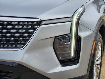 2024 Cadillac XT4 FWD Premium Luxury