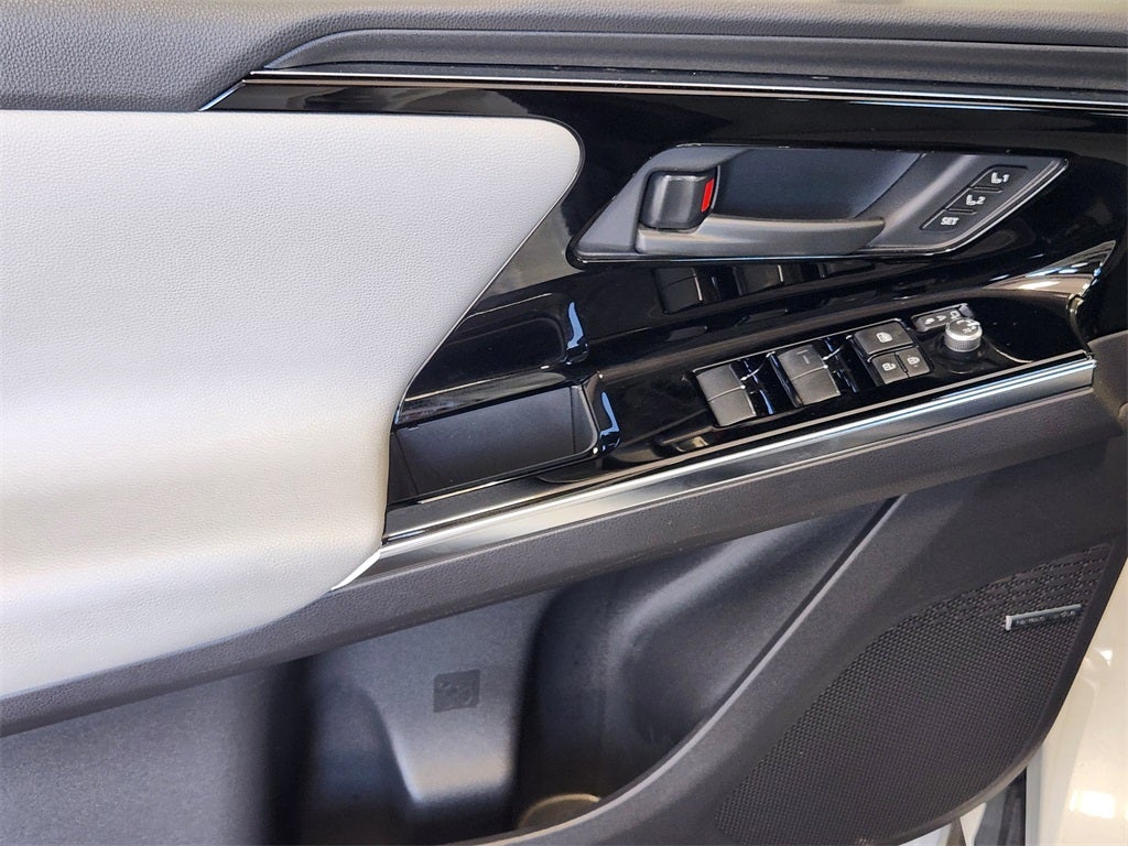 2023 Subaru Solterra Limited