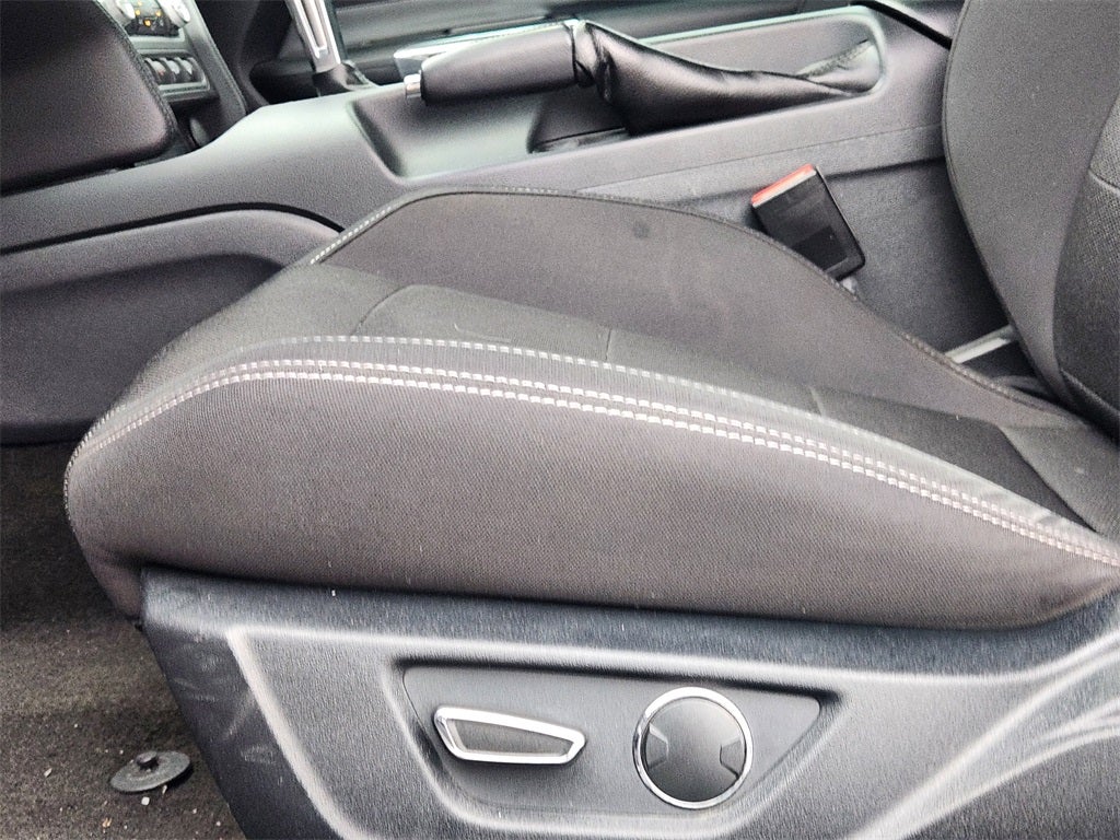 2016 Ford Mustang V6