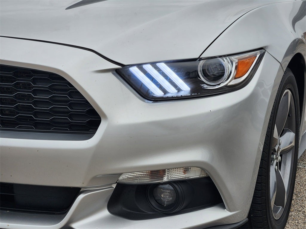 2016 Ford Mustang V6