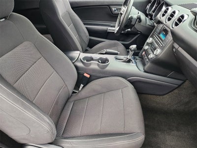 2016 Ford Mustang V6