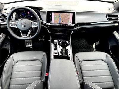 2026 Volkswagen Atlas Cross Sport 2.0T SEL R-Line Black