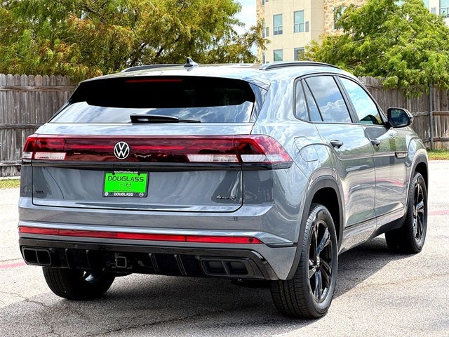 2026 Volkswagen Atlas Cross Sport 2.0T SEL R-Line Black