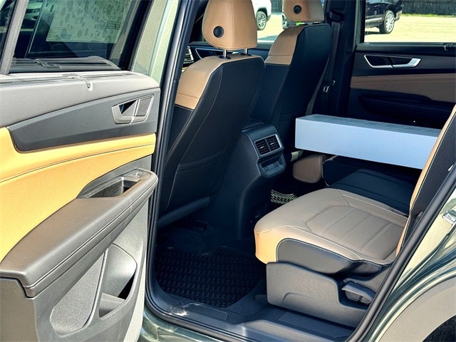 2026 Volkswagen Atlas Cross Sport 2.0T SEL R-Line Black