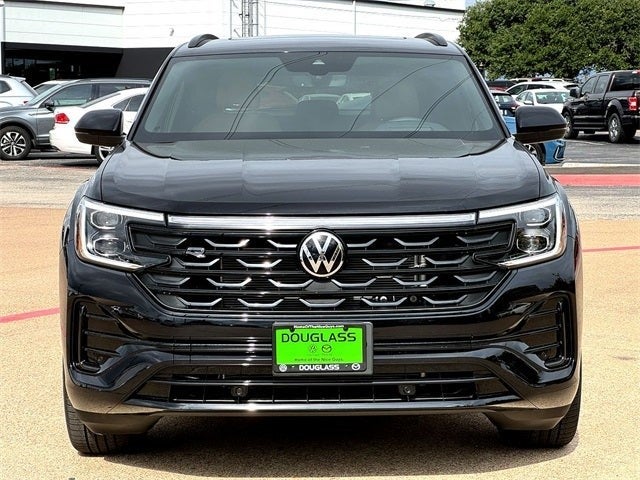2026 Volkswagen Atlas Cross Sport 2.0T SEL R-Line Black