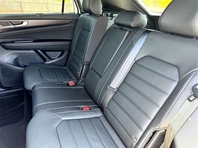 2026 Volkswagen Atlas Cross Sport 2.0T SEL R-Line Black