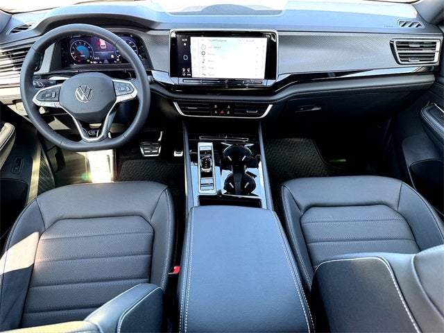 2026 Volkswagen Atlas Cross Sport 2.0T SEL R-Line Black