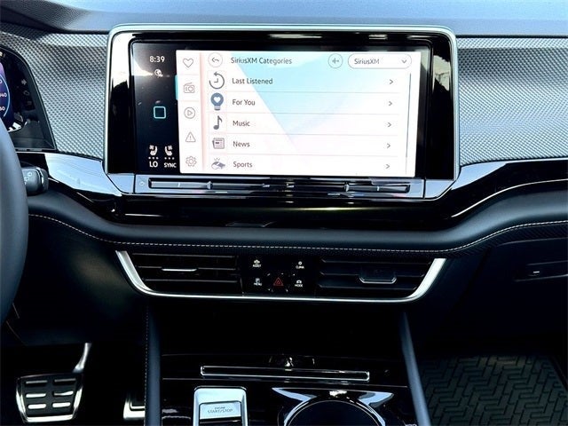 2026 Volkswagen Atlas Cross Sport 2.0T SEL R-Line Black