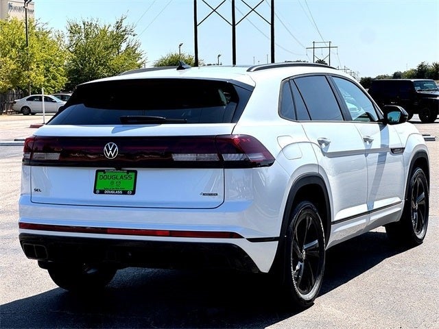 2026 Volkswagen Atlas Cross Sport 2.0T SEL R-Line Black