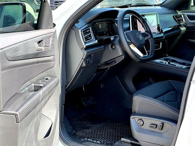 2026 Volkswagen Atlas Cross Sport 2.0T SE