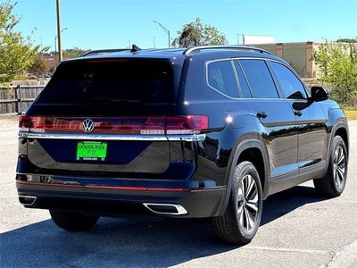 2026 Volkswagen Atlas 2.0T SE