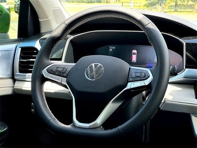 2025 Volkswagen Taos 1.5T SE