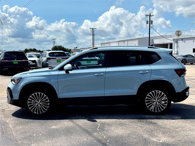 2025 Volkswagen Taos 1.5T SE
