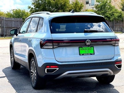 2025 Volkswagen Taos 1.5T SE