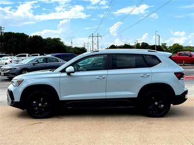 2025 Volkswagen Taos 1.5T SE