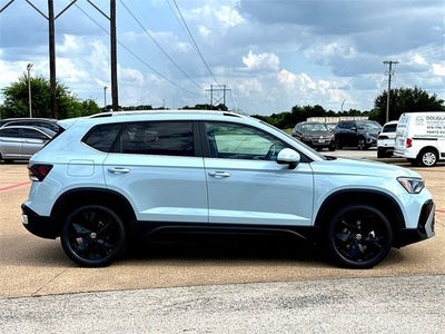 2025 Volkswagen Taos 1.5T SE