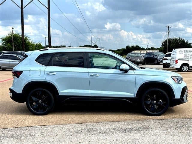 2025 Volkswagen Taos 1.5T SE