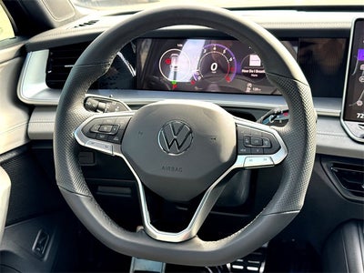 2026 Volkswagen Tiguan 2.0T SE R-Line Black