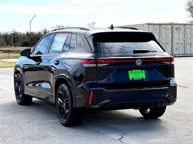 2026 Volkswagen Tiguan 2.0T SE R-Line Black