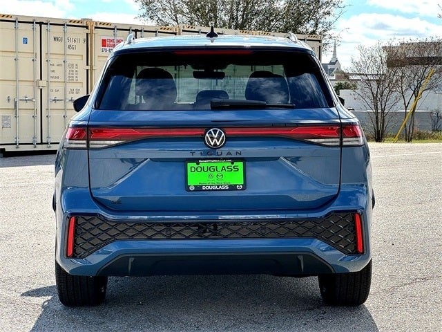 2026 Volkswagen Tiguan 2.0T SE R-Line Black