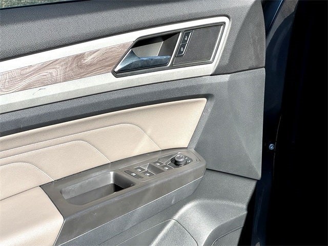 2022 Volkswagen Atlas Cross Sport 3.6L V6 SE w/Technology