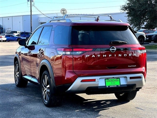 2023 Nissan Pathfinder Platinum